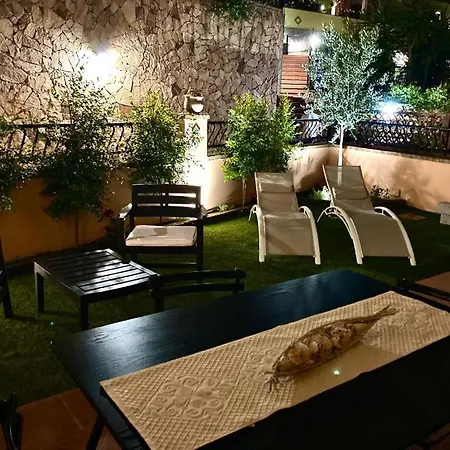 Bilocale Con Piscina A Apartment *