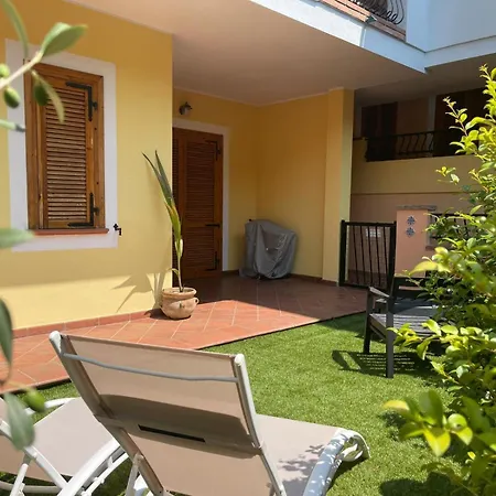 Apartment Bilocale Con Piscina A *