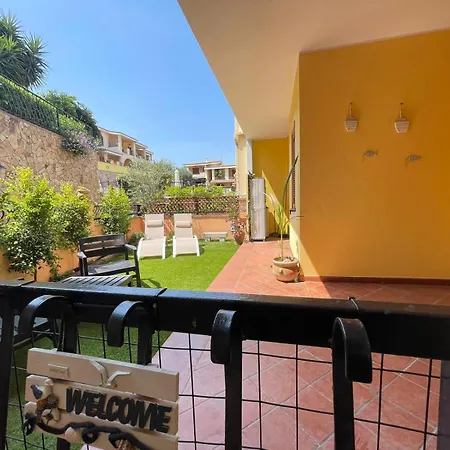 Bilocale Con Piscina A Apartment Villasimius