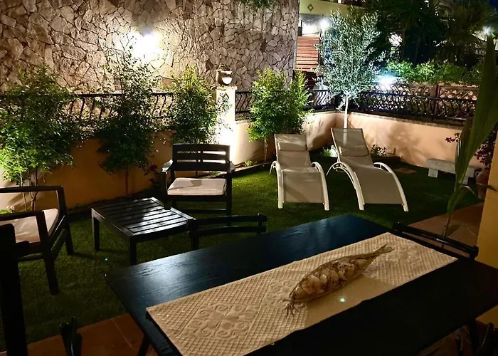 Bilocale Con Piscina A